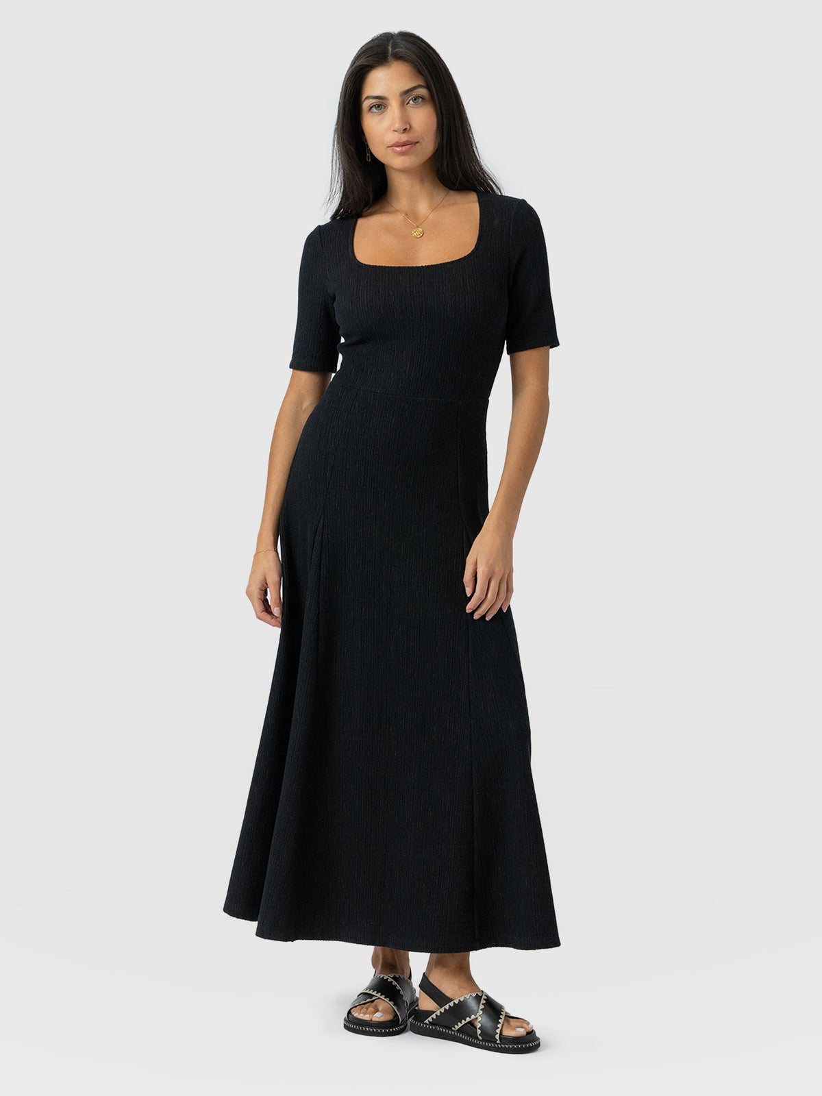 Akia Short Sleeve Dress