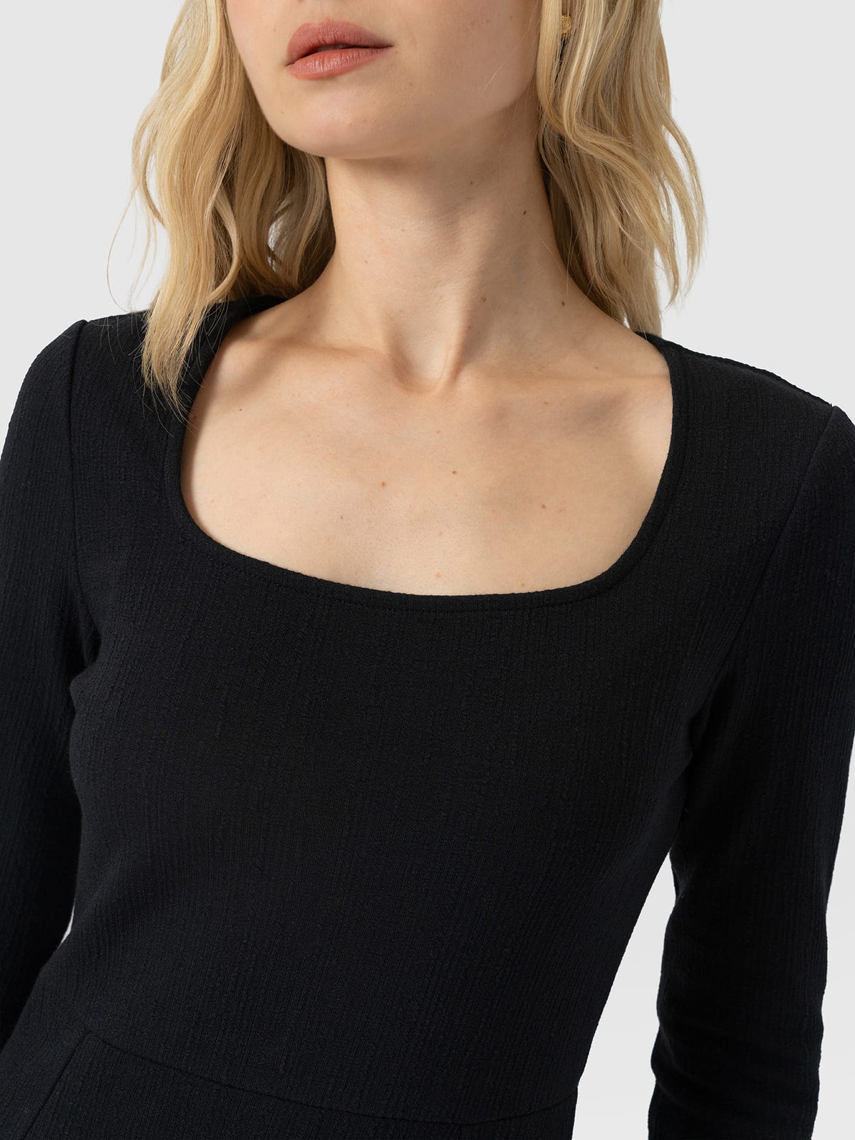 Akia Long Sleeve Dress