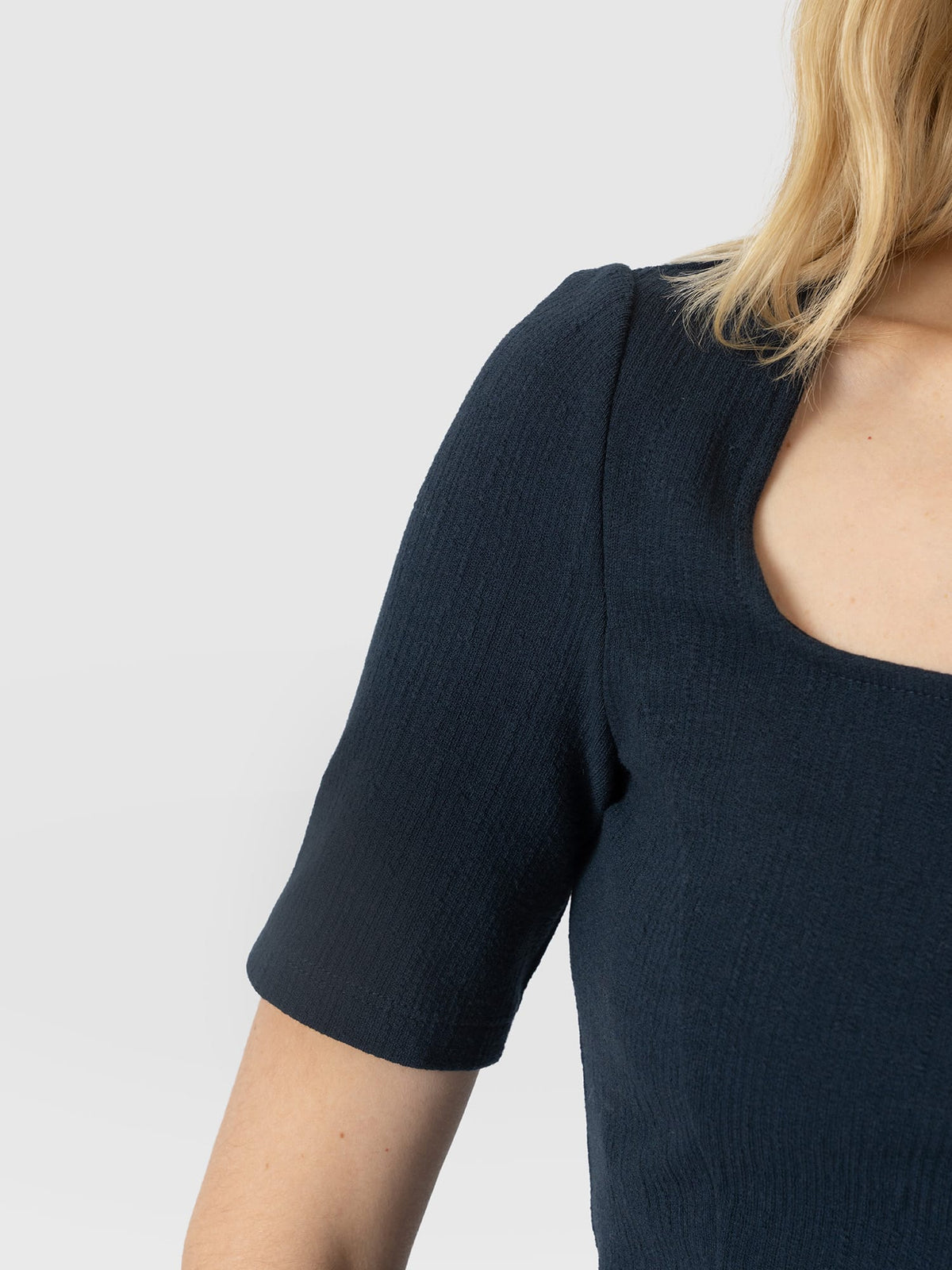 Akia Short Sleeve Tee