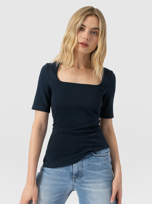 Akia Short Sleeve Tee