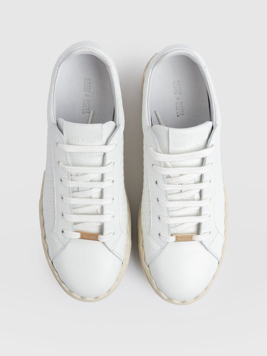 Brook Scallop Sneaker
