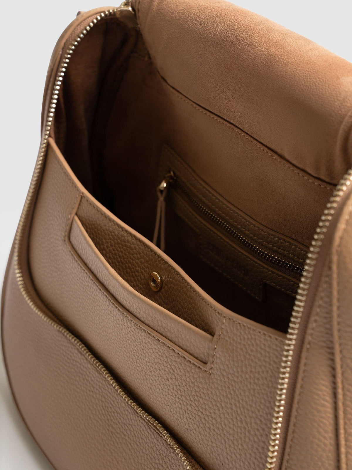 Marlowe Messenger Bag
