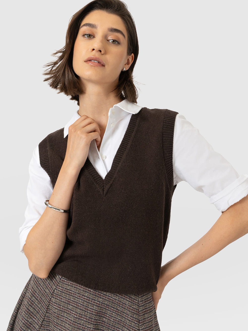 Oxford Cashmere V Neck Sleeveless Knit